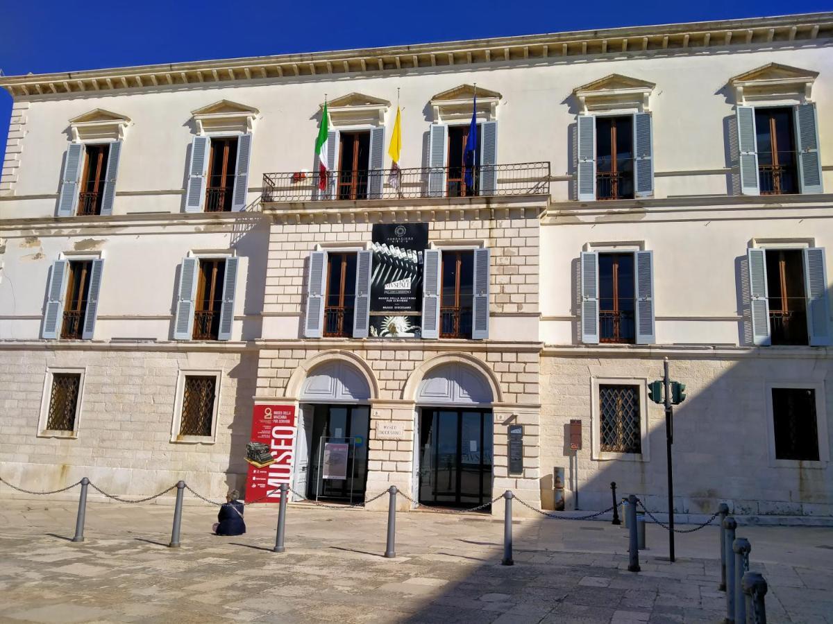 Monolocale Prezioso Villa Trani Buitenkant foto